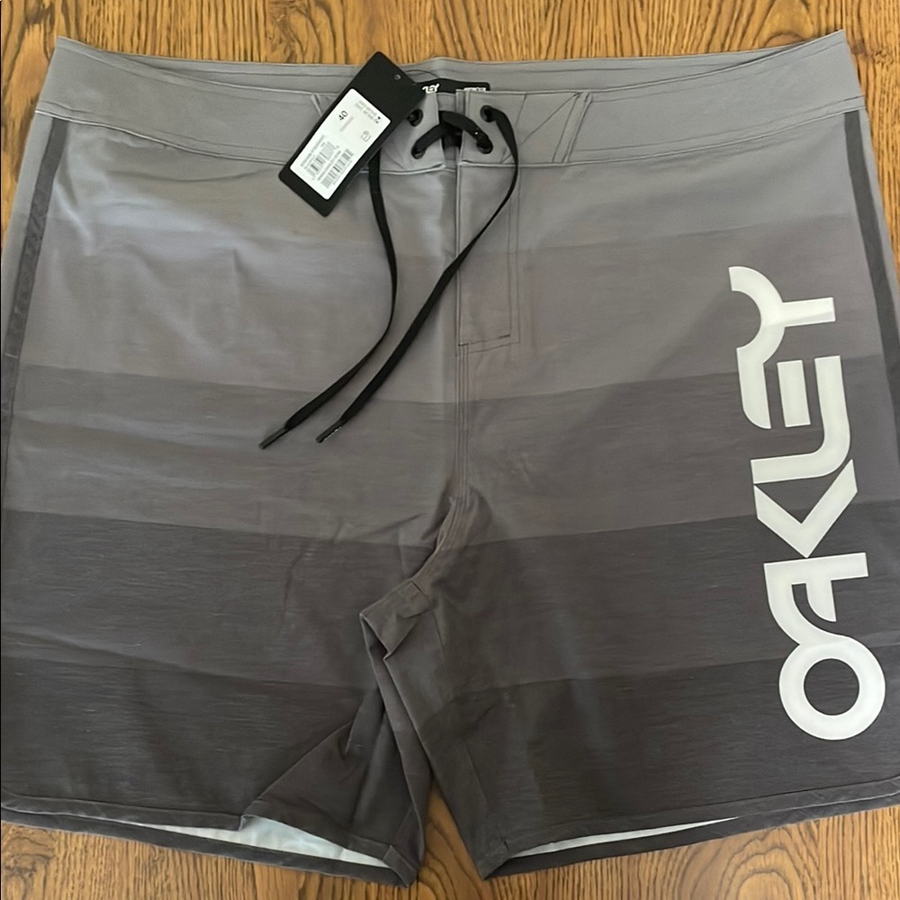 Oakley Men's Gray Swim Shorts